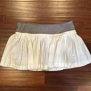 Lululemon Midrise Pleated Tennis Skirt